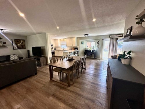 94050 Range Rd 214A, Rural Lethbridge County, AB - Indoor