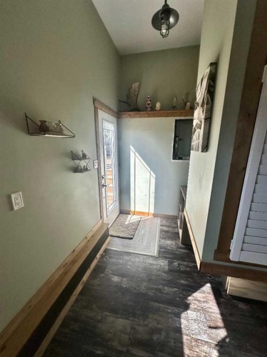 94050 Range Rd 214A, Rural Lethbridge County, AB - Indoor Photo Showing Other Room