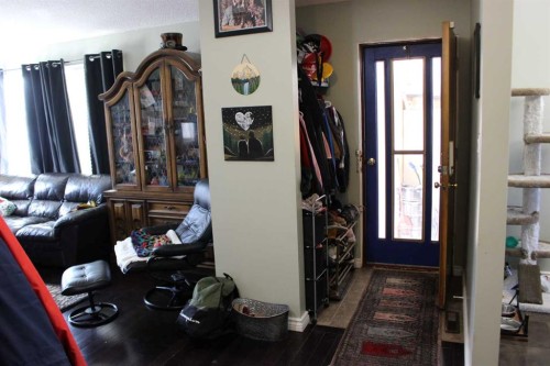 2811 13 Avenue South, Lethbridge, AB - Indoor