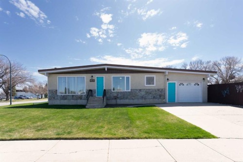 1507 Ashgrove Road SOUTH Lethbridge, AB T1K 3L9