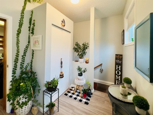 7710 24 Avenue, Coleman, AB - Indoor Photo Showing Other Room