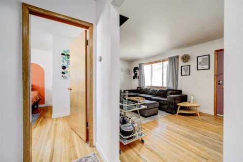 1126 23 North, Lethbridge, AB - Indoor