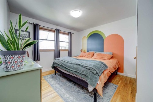 1126 23 North, Lethbridge, AB - Indoor Photo Showing Bedroom