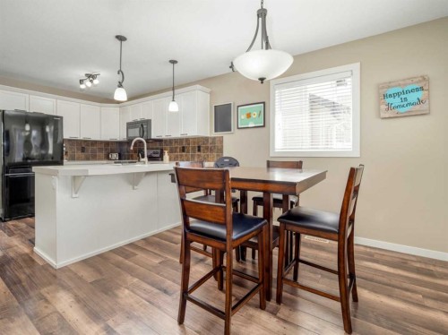 553 Mary Cameron Crescent North, Lethbridge, AB - Indoor