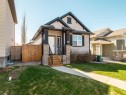 553 Mary Cameron Crescent North, Lethbridge, AB  - Outdoor With Facade 