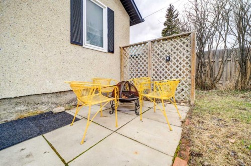 8630 17 Avenue, Coleman, AB - Outdoor