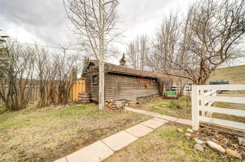 8630 17 Avenue, Coleman, AB - Outdoor