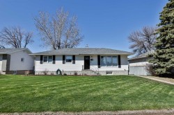 1104 27 Street SOUTHLethbridge, AB T1K 2S7