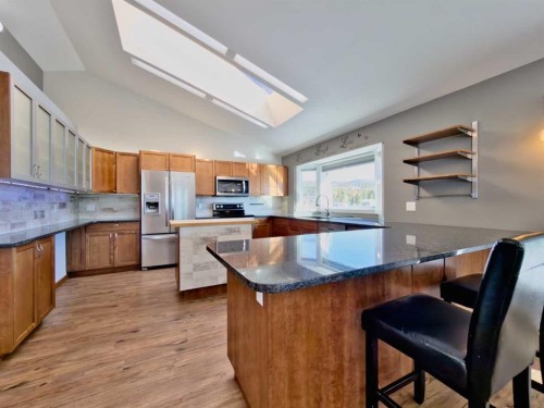 8149 26 Avenue, Coleman, AB - Indoor Photo Showing Kitchen