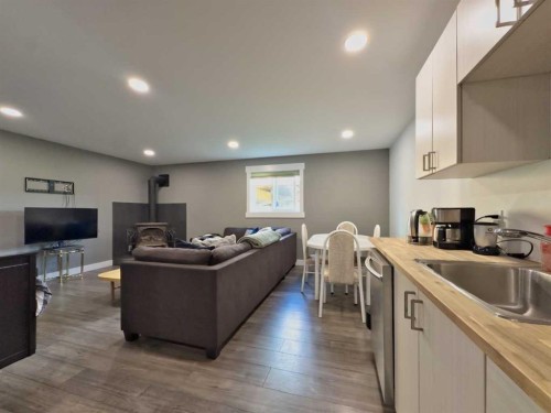 8149 26 Avenue, Coleman, AB - Indoor