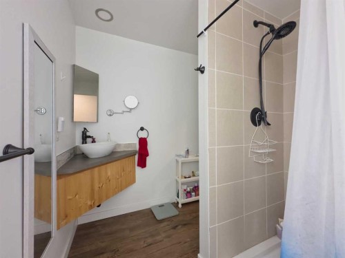 8149 26 Avenue, Coleman, AB - Indoor Photo Showing Bathroom