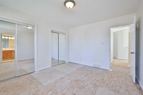 406 Kodiak Boulevard North, Lethbridge, AB - Indoor Photo Showing Bathroom