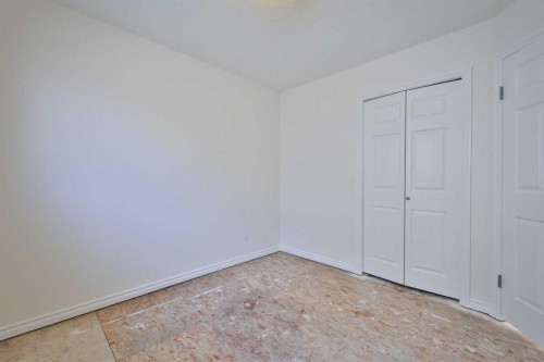 406 Kodiak Boulevard North, Lethbridge, AB - Indoor Photo Showing Other Room