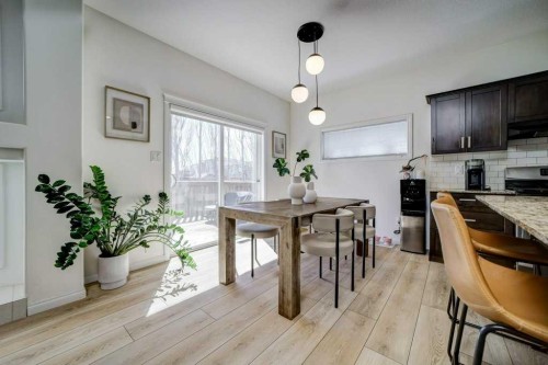 286 Twinriver Road West, Lethbridge, AB - Indoor Photo Showing Dining Room