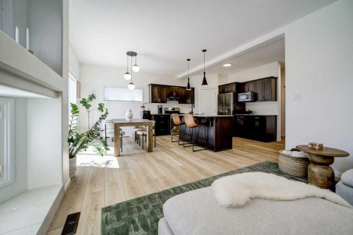286 Twinriver Road West, Lethbridge, AB - Indoor