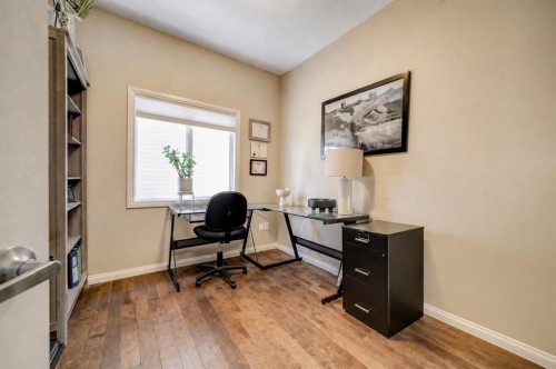 286 Twinriver Road West, Lethbridge, AB - Indoor Photo Showing Office