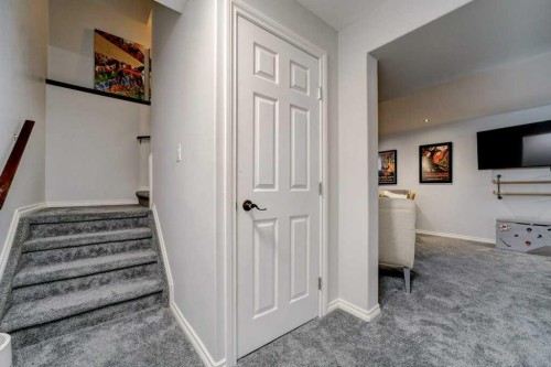 286 Twinriver Road West, Lethbridge, AB - Indoor Photo Showing Other Room