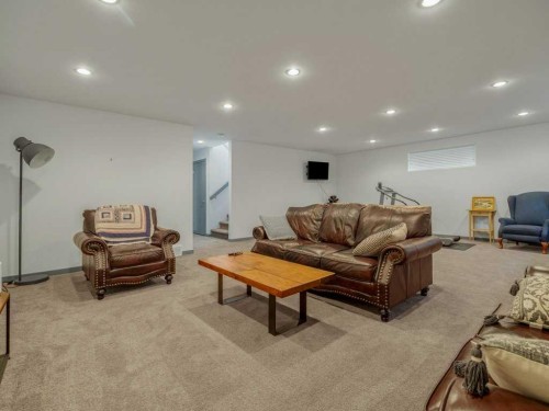350 Uplands Boulevard North, Lethbridge, AB - Indoor Photo Showing Basement