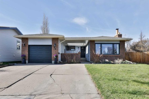 99 Lemoyne Crescent West, Lethbridge, AB - Outdoor With Facade