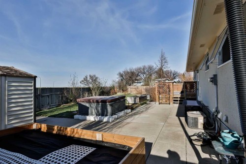 99 Lemoyne Crescent West, Lethbridge, AB - Outdoor With Exterior