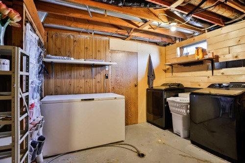 99 Lemoyne Crescent West, Lethbridge, AB - Indoor Photo Showing Basement