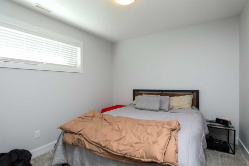 867 Coalbrook Close West, Lethbridge, AB - Indoor Photo Showing Bedroom