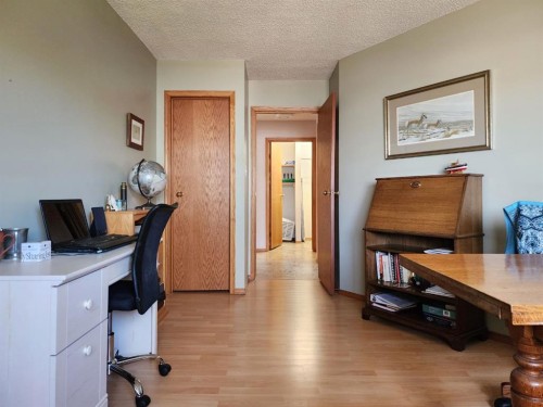 5307 2A St. East, Claresholm, AB - Indoor Photo Showing Office