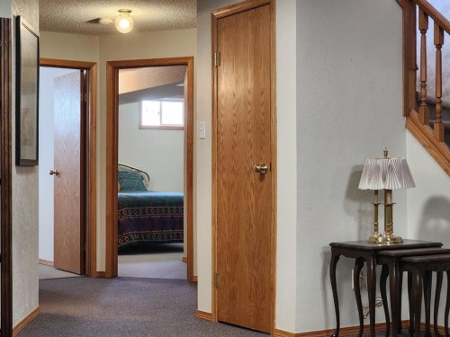 5307 2A St. East, Claresholm, AB - Indoor Photo Showing Other Room