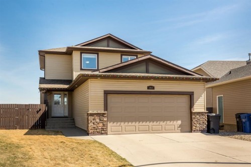 1917 Parkside Point, Coaldale, AB - Outdoor