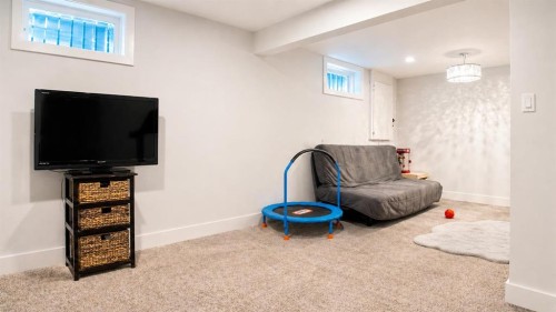 10 Cayuga Place West, Lethbridge, AB - Indoor