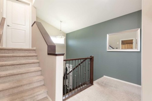 719 Silkstone Close West, Lethbridge, AB - Indoor Photo Showing Other Room