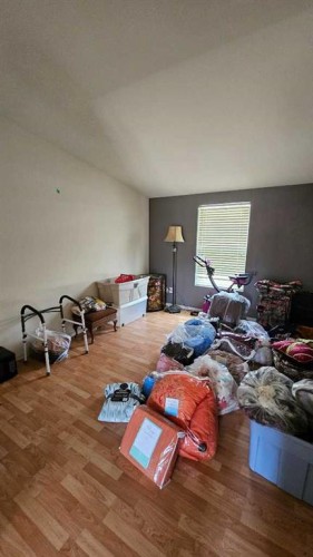 503 5 Avenue, Warner, AB - Indoor Photo Showing Bedroom