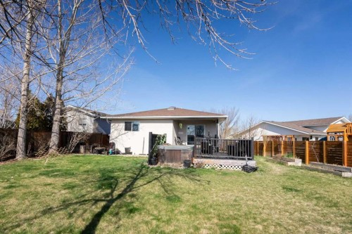 152 Mt Rundle Road West, Lethbridge, AB - Outdoor With Deck Patio Veranda