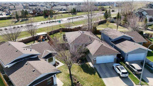 152 Mt Rundle Road West, Lethbridge, AB - Outdoor