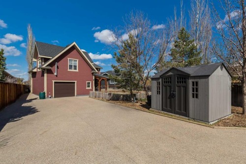 442 Stonecrest Terrace West, Lethbridge, AB - Outdoor