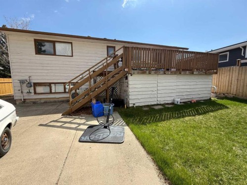 73 Mcgill Boulevard West, Lethbridge, AB - Outdoor With Exterior