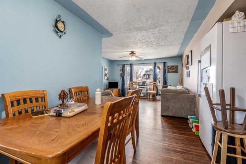 5816 52 Street, Taber, AB - Indoor Photo Showing Dining Room
