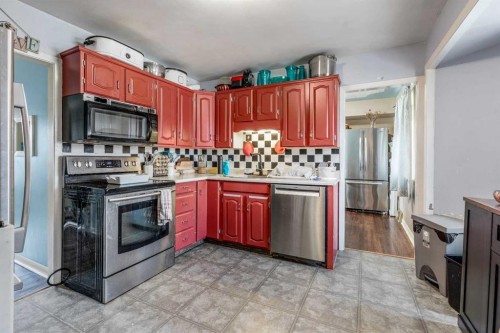 5816 52 Street, Taber, AB - Indoor Photo Showing Kitchen With Stainless Steel Kitchen