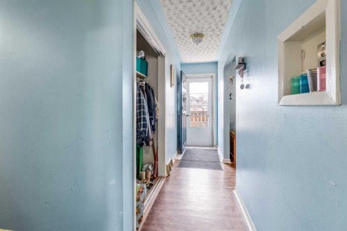 5816 52 Street, Taber, AB - Indoor Photo Showing Other Room