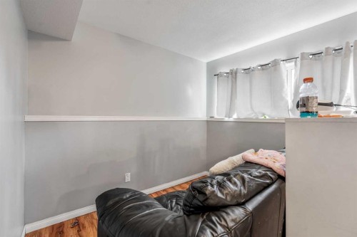 5816 52 Street, Taber, AB - Indoor