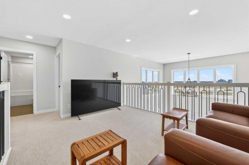 640 Devonia Road West, Lethbridge, AB - Indoor