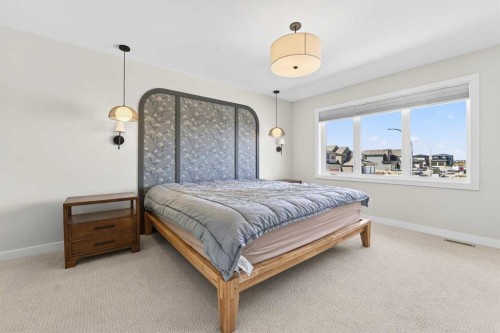640 Devonia Road West, Lethbridge, AB - Indoor Photo Showing Bedroom