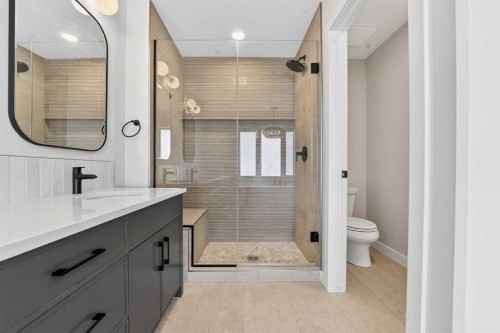 640 Devonia Road West, Lethbridge, AB - Indoor Photo Showing Bathroom