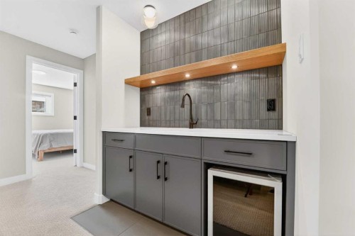 640 Devonia Road West, Lethbridge, AB - Indoor