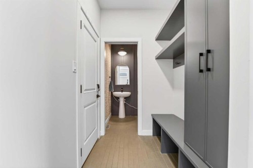 640 Devonia Road West, Lethbridge, AB - Indoor Photo Showing Other Room