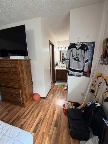 5411 46 Street, Taber, AB - Indoor