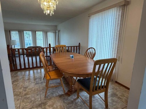 5411 46 Street, Taber, AB - Indoor Photo Showing Dining Room