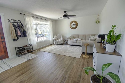 1804 22 Avenue, Coaldale, AB - Indoor