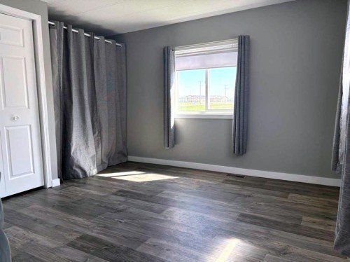 6314 48 Street, Taber, AB - Indoor Photo Showing Other Room