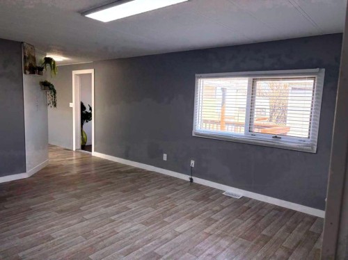 6314 48 Street, Taber, AB - Indoor Photo Showing Other Room
